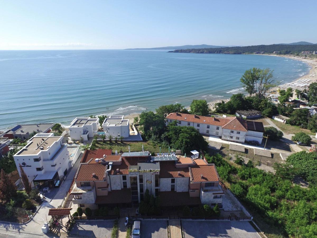 Семеен Хотел Golden Place Sozopol Exteriör bild
