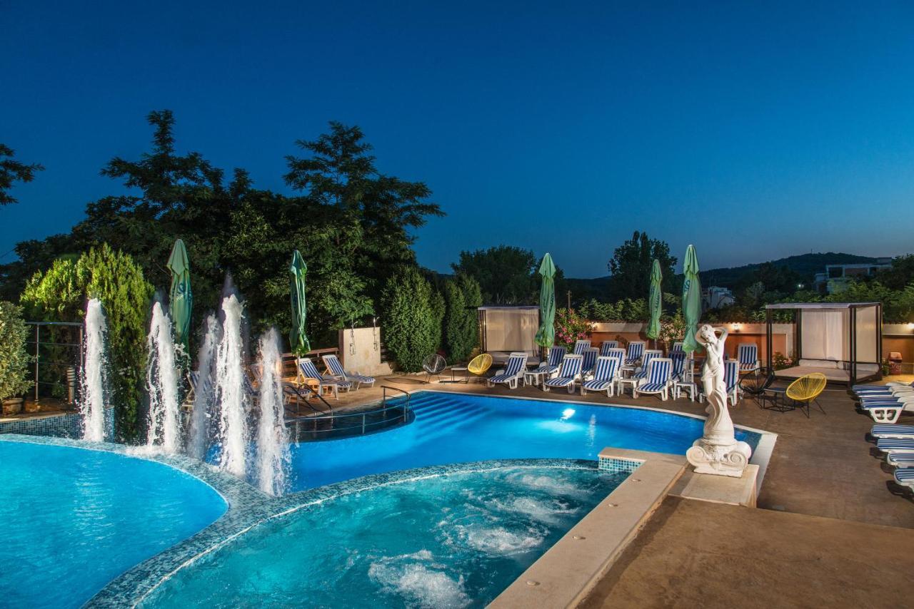 Семеен Хотел Golden Place Sozopol Exteriör bild