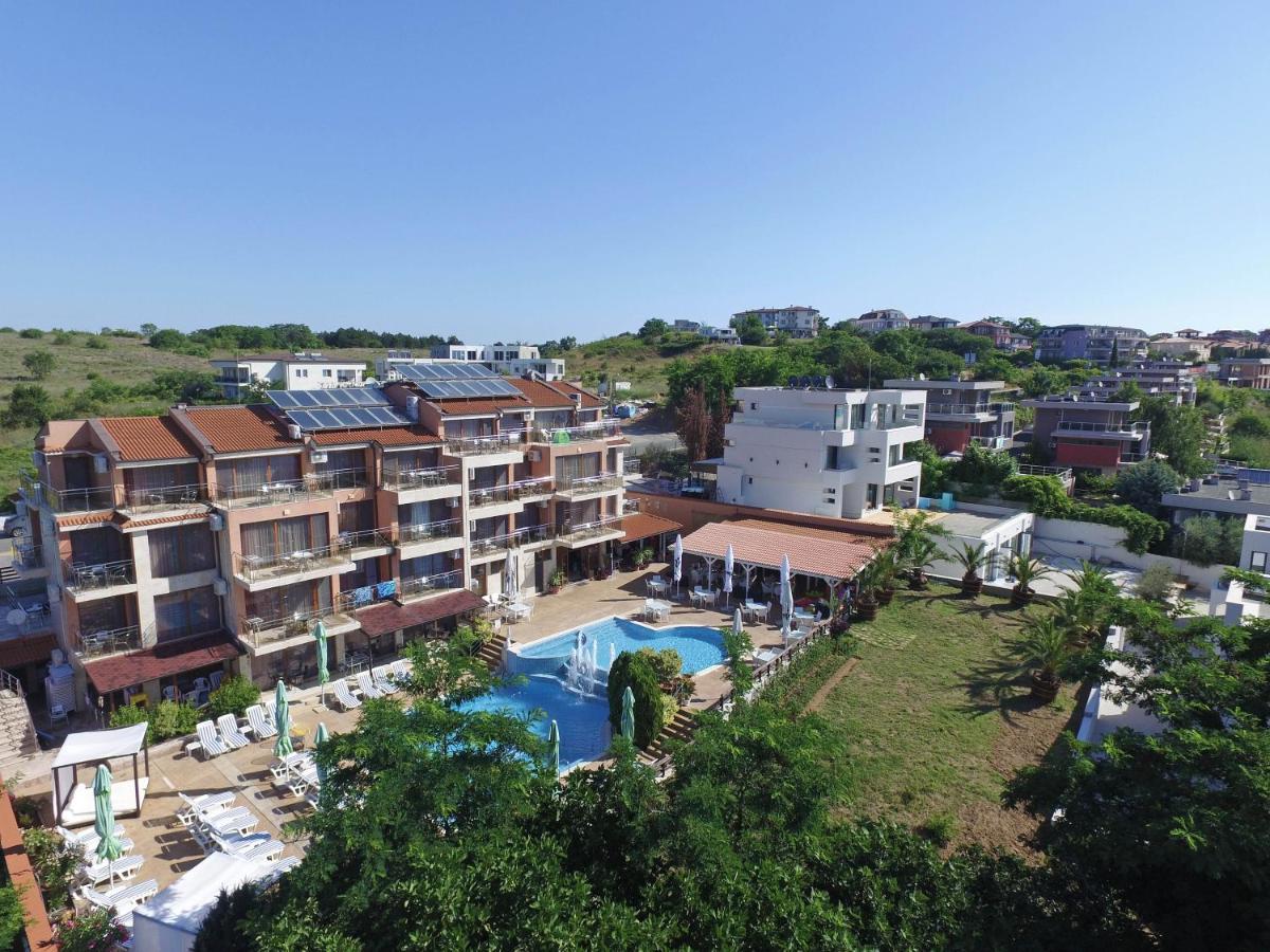 Семеен Хотел Golden Place Sozopol Exteriör bild