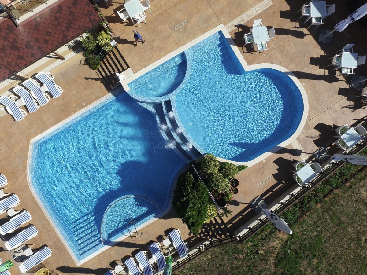 Семеен Хотел Golden Place Sozopol Exteriör bild