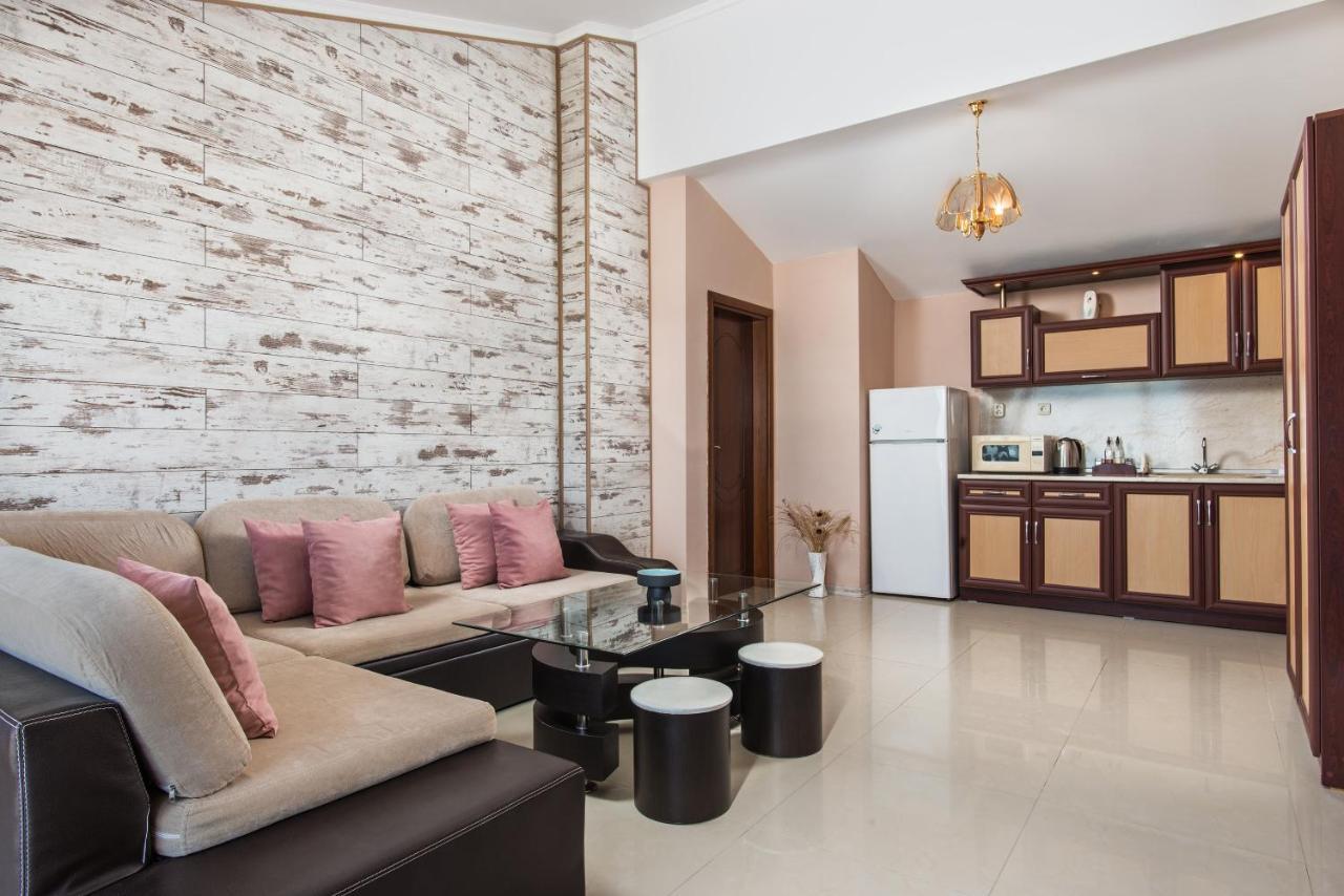 Семеен Хотел Golden Place Sozopol Exteriör bild