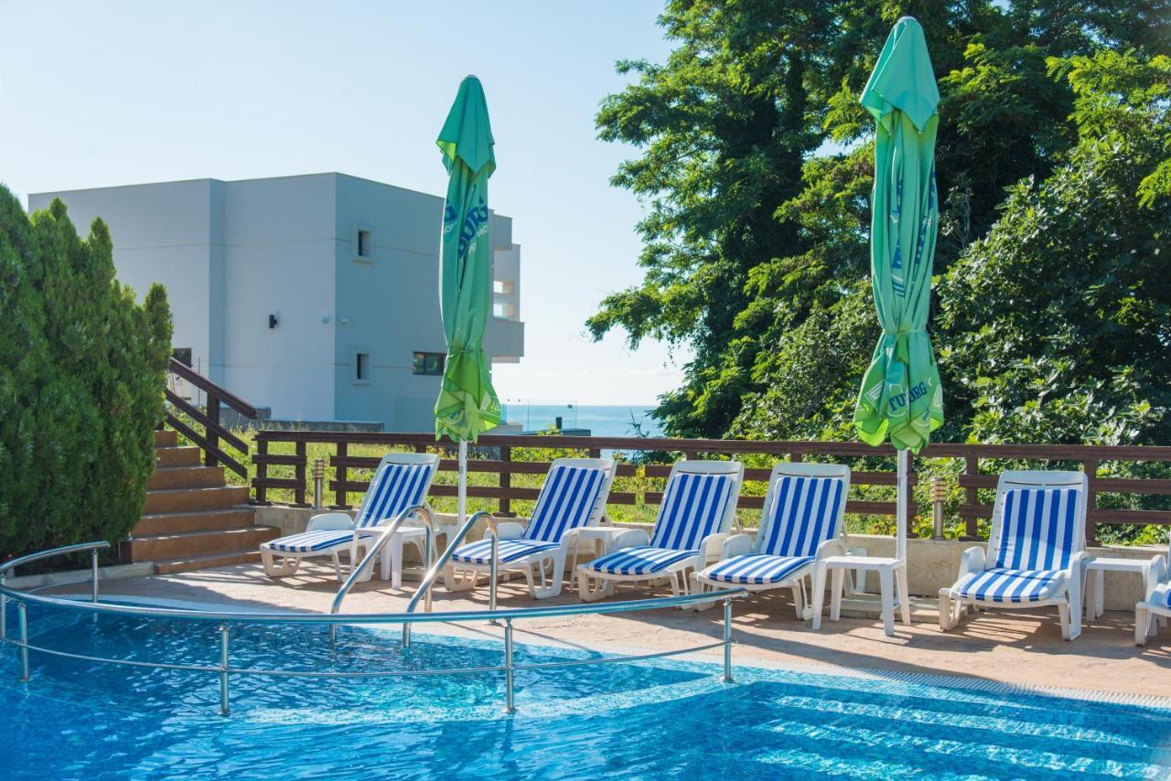 Семеен Хотел Golden Place Sozopol Exteriör bild