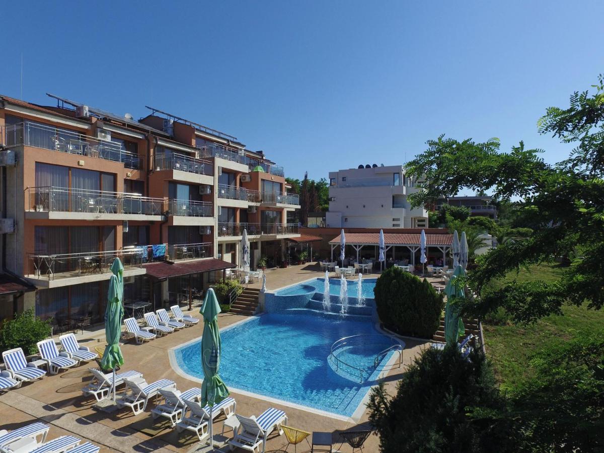 Семеен Хотел Golden Place Sozopol Exteriör bild