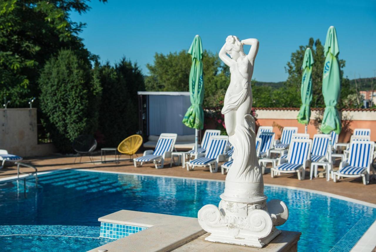 Семеен Хотел Golden Place Sozopol Exteriör bild