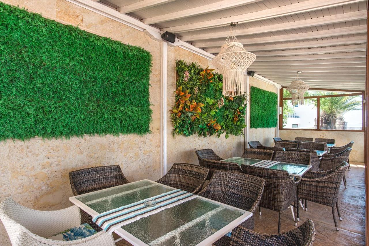 Семеен Хотел Golden Place Sozopol Exteriör bild