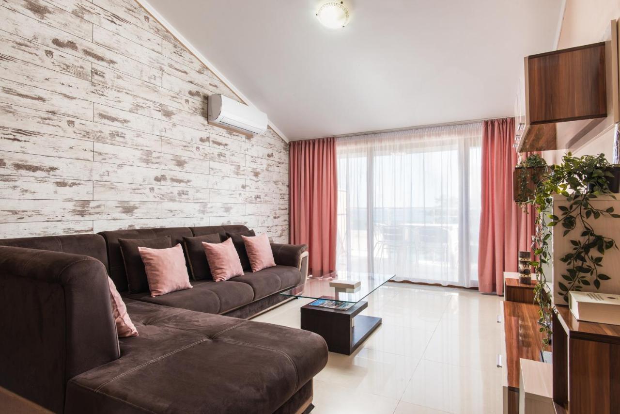 Семеен Хотел Golden Place Sozopol Exteriör bild