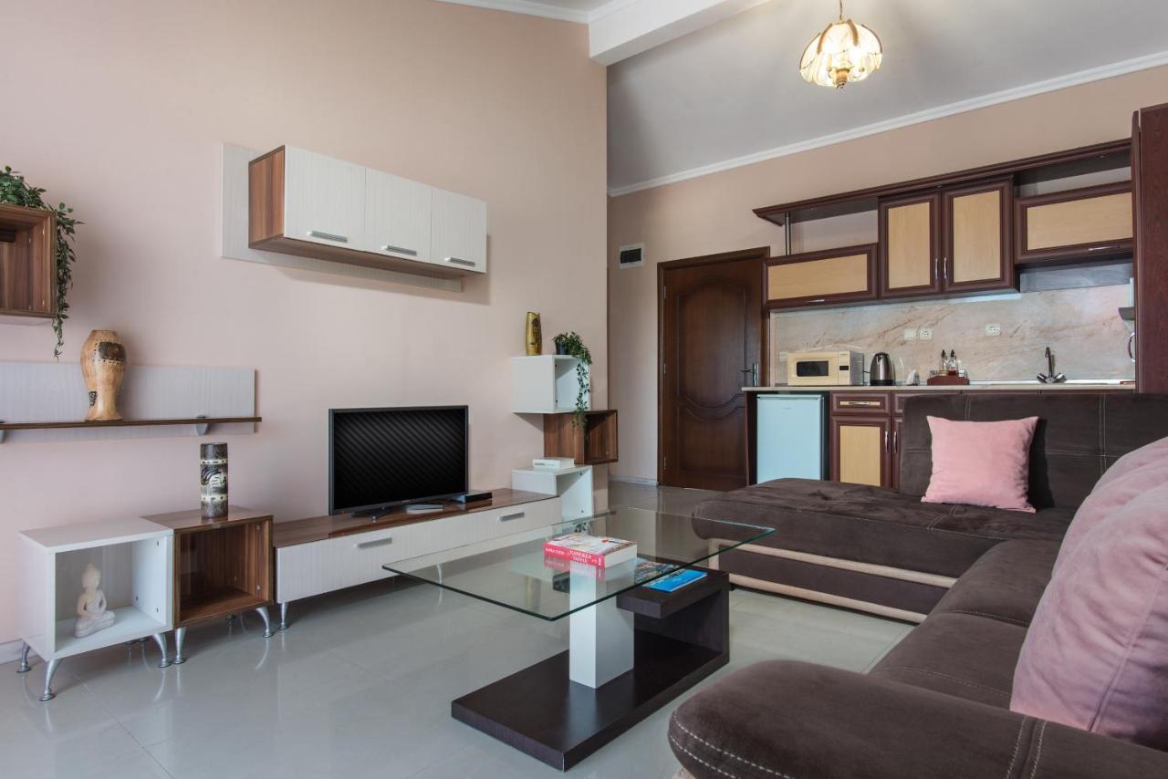 Семеен Хотел Golden Place Sozopol Exteriör bild