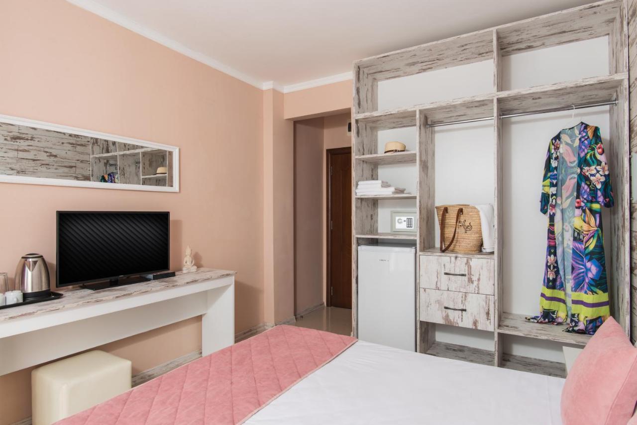 Семеен Хотел Golden Place Sozopol Exteriör bild