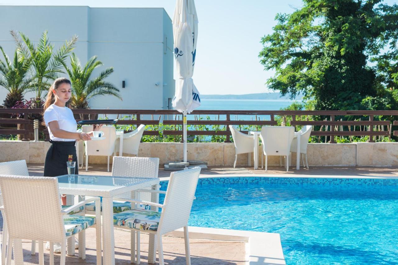 Семеен Хотел Golden Place Sozopol Exteriör bild