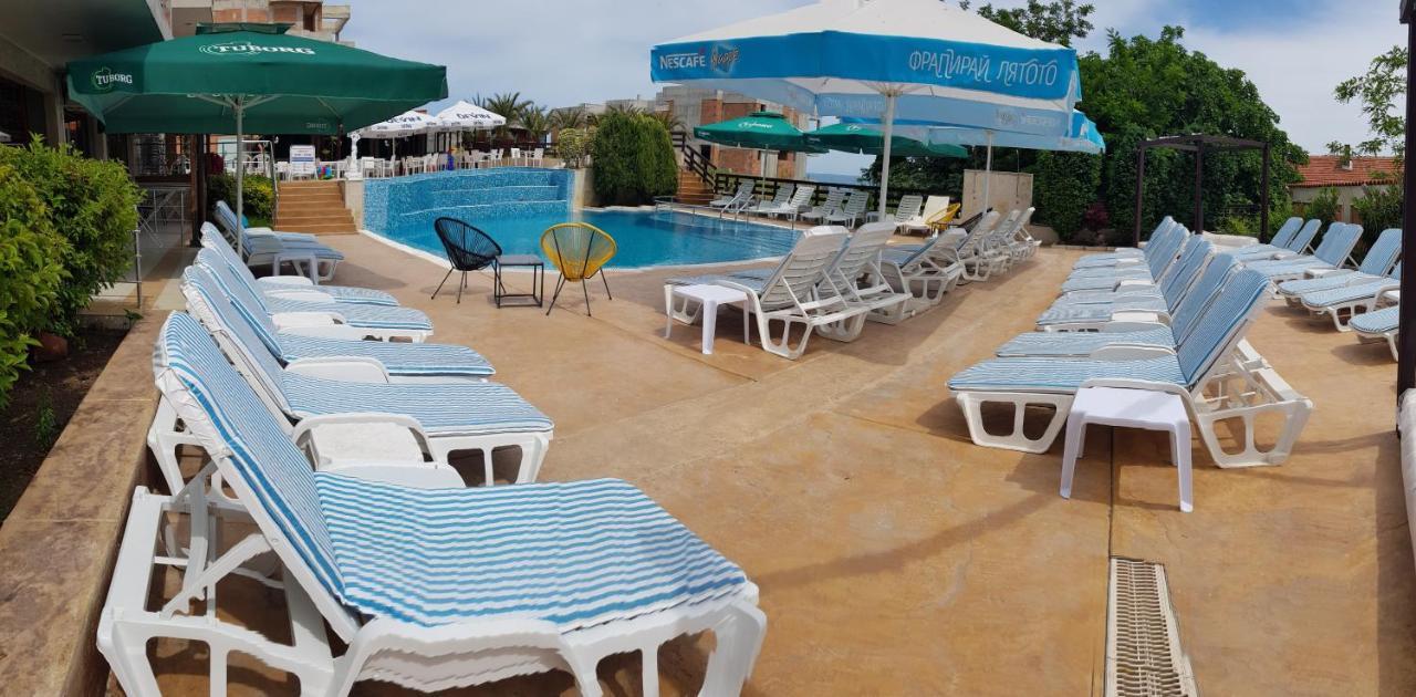 Семеен Хотел Golden Place Sozopol Exteriör bild